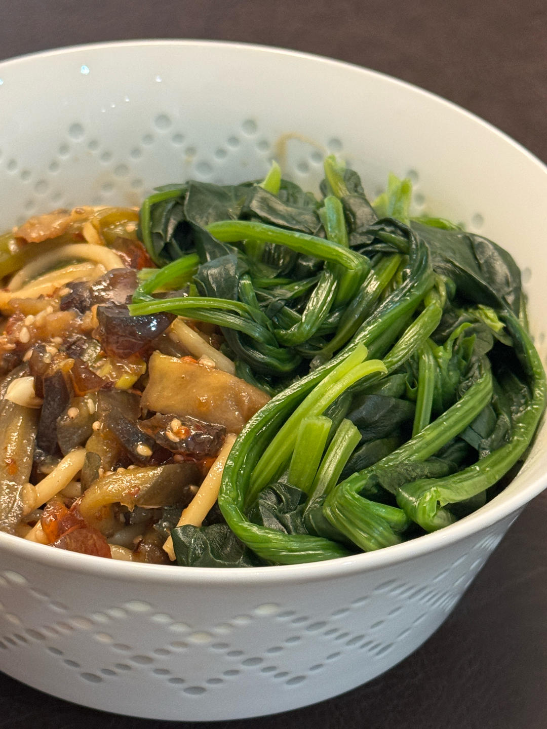 皮蛋茄子辣椒面