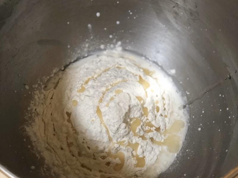 纯奶手撕吐司的做法 步骤1