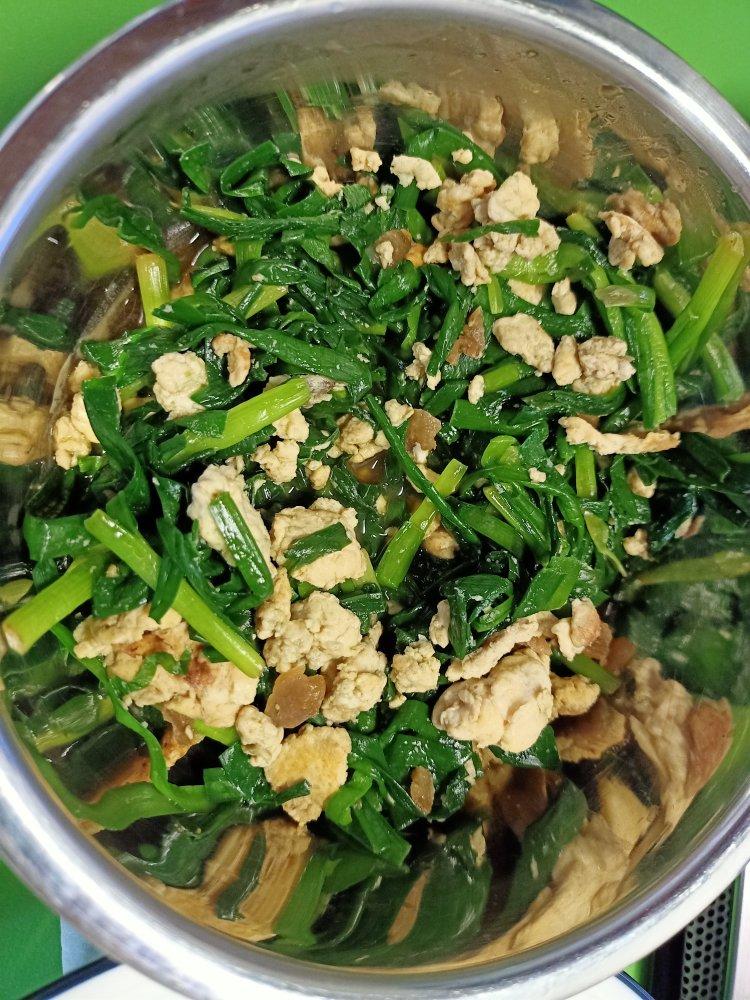 简易版韭菜炒鸡蛋（鸡蛋味道非常鲜嫩）