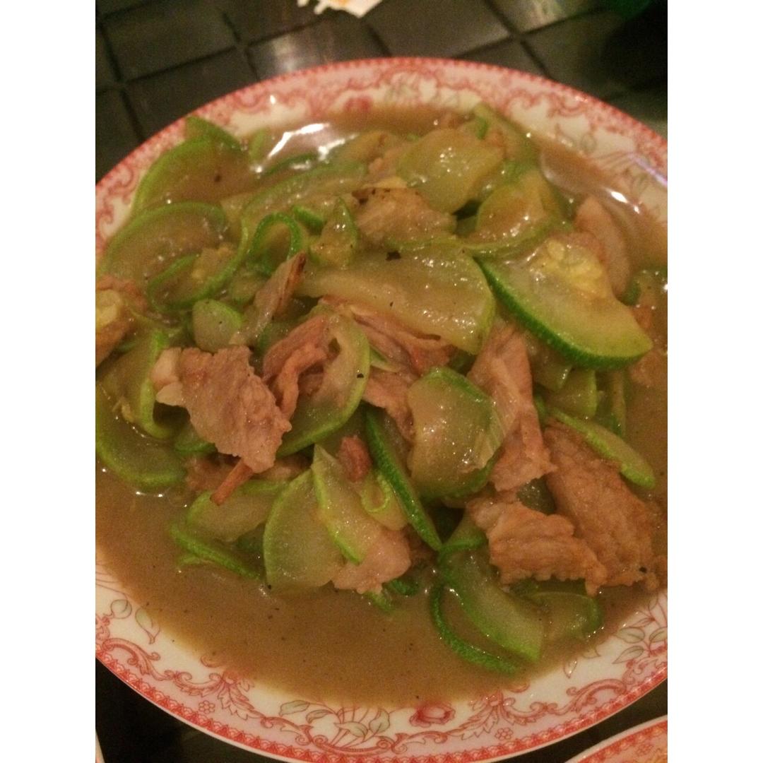 西葫芦炒肉片