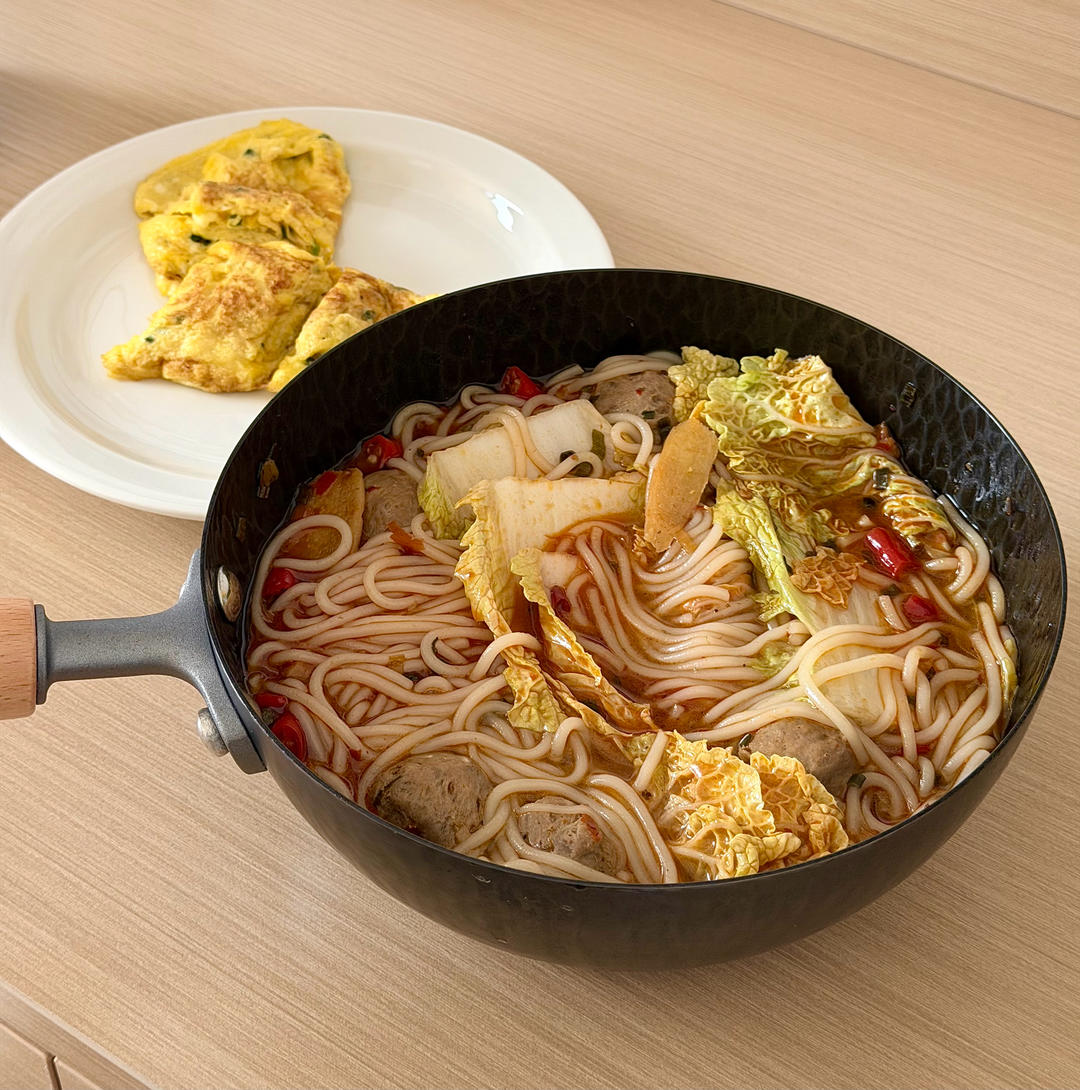 冬天怎么少得了砂锅米线，做法简单！！