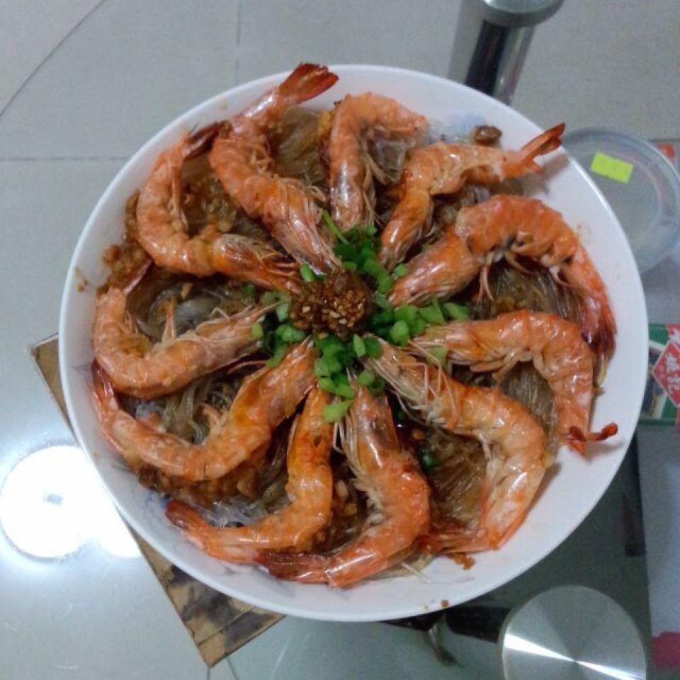 蒜蓉粉丝蒸大虾
