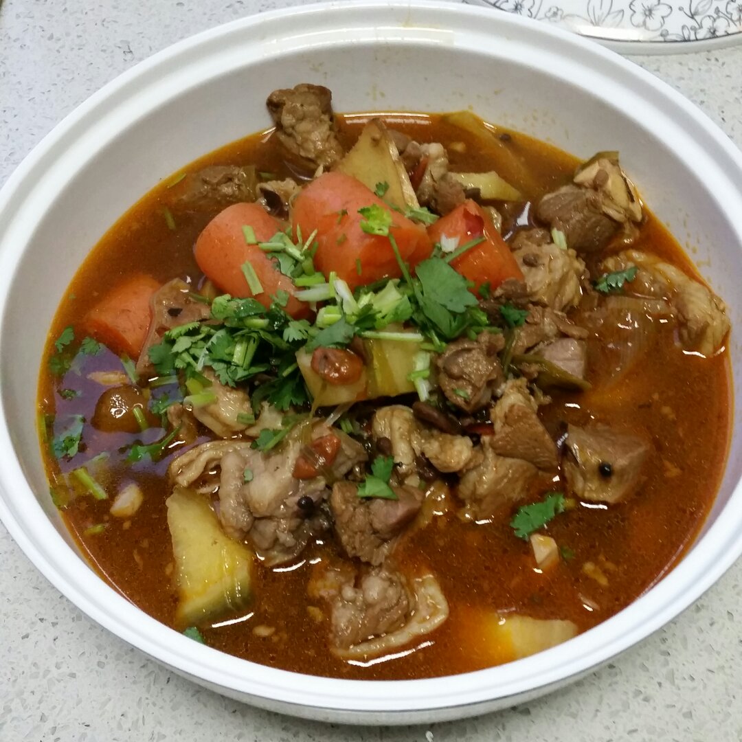 红焖羊肉炖胡萝卜