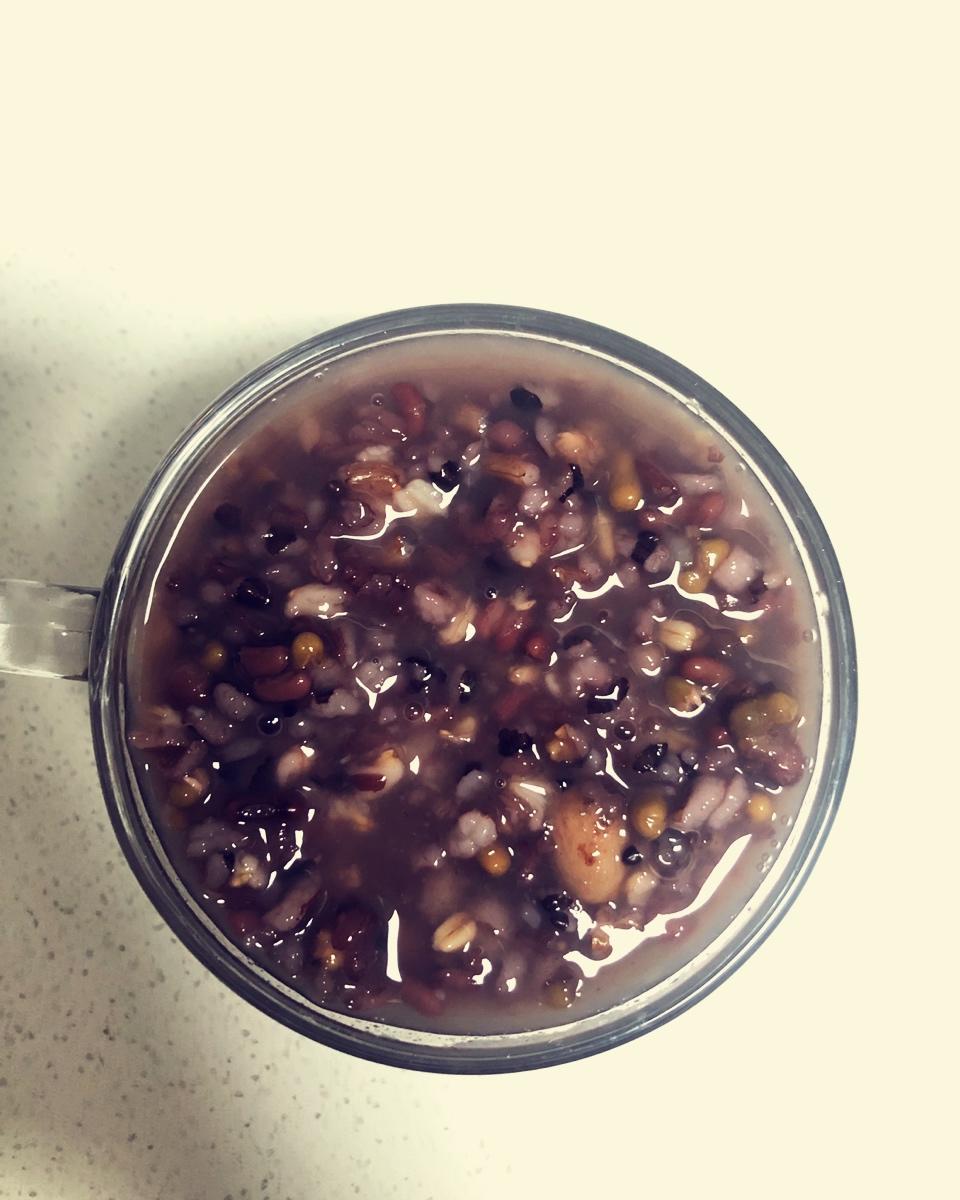 豆浆杂粮粥（别名：回归正轨粥）丨健康·三餐
