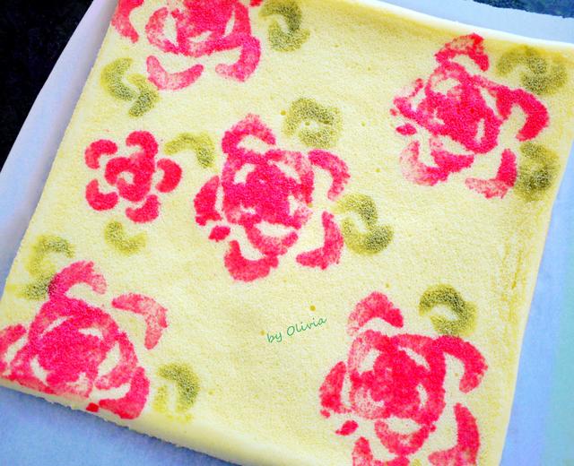 手绘蛋糕卷之花开富贵玫瑰卷的做法