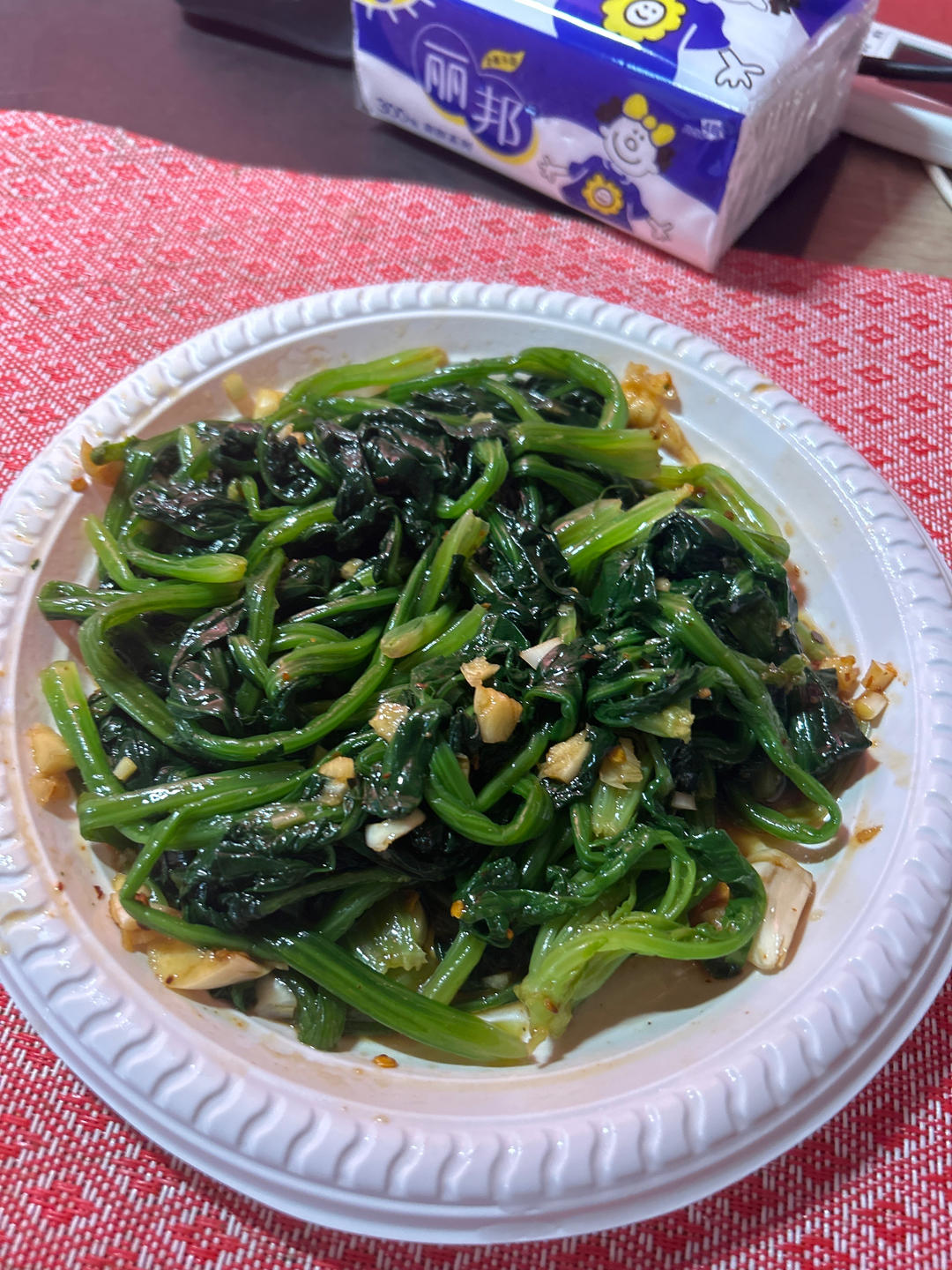 凉拌菠菜(家传秘方)