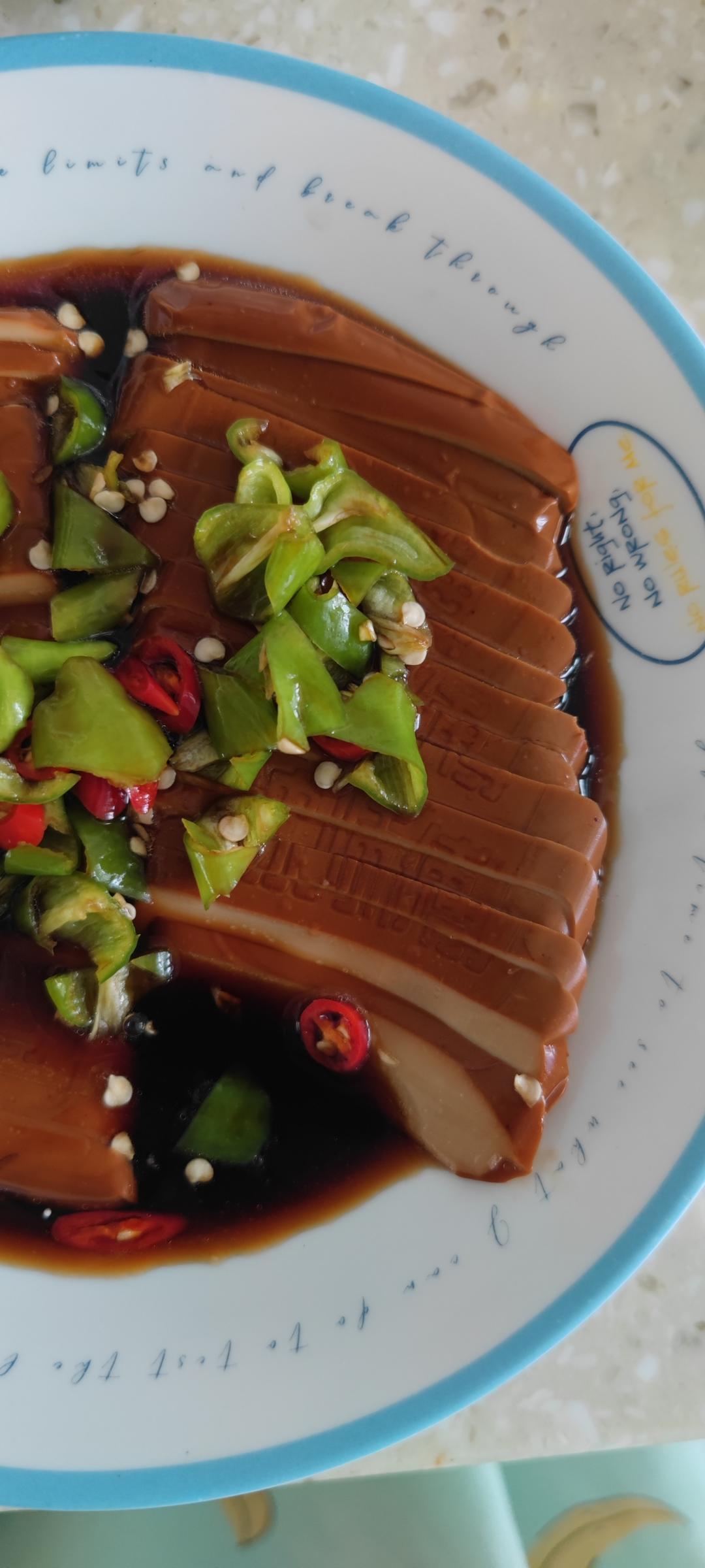 万能凉拌汁之凉拌鸡蛋干