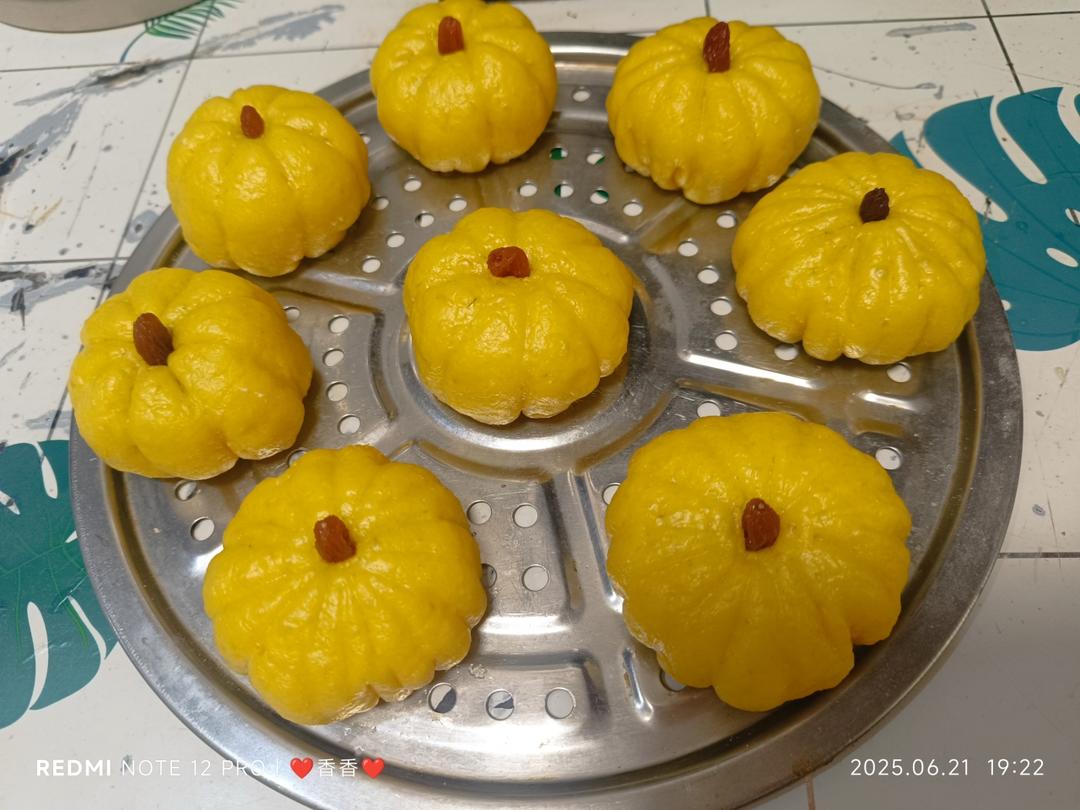 南瓜豆沙包