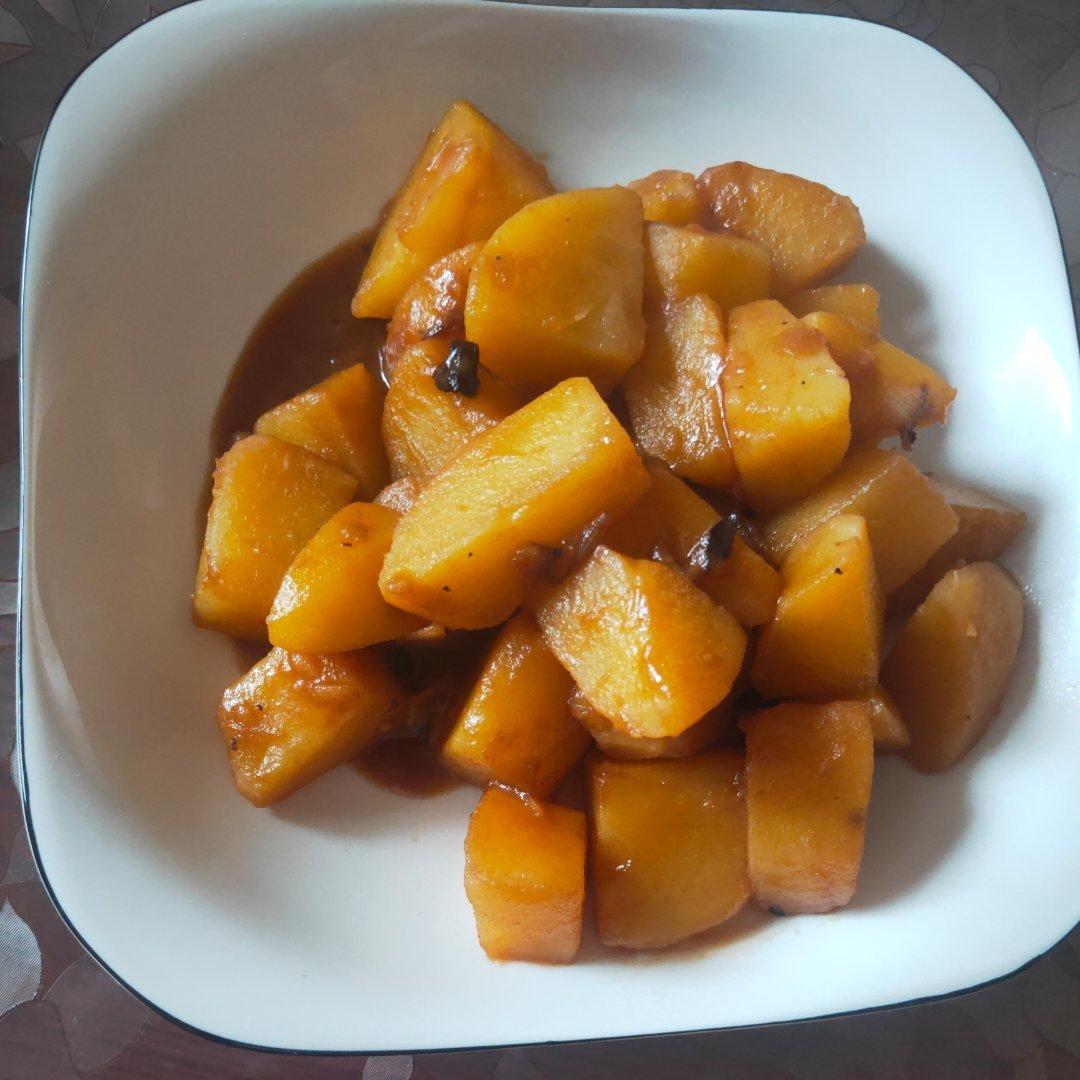 卖萌的柠檬哈哈做的炖土豆