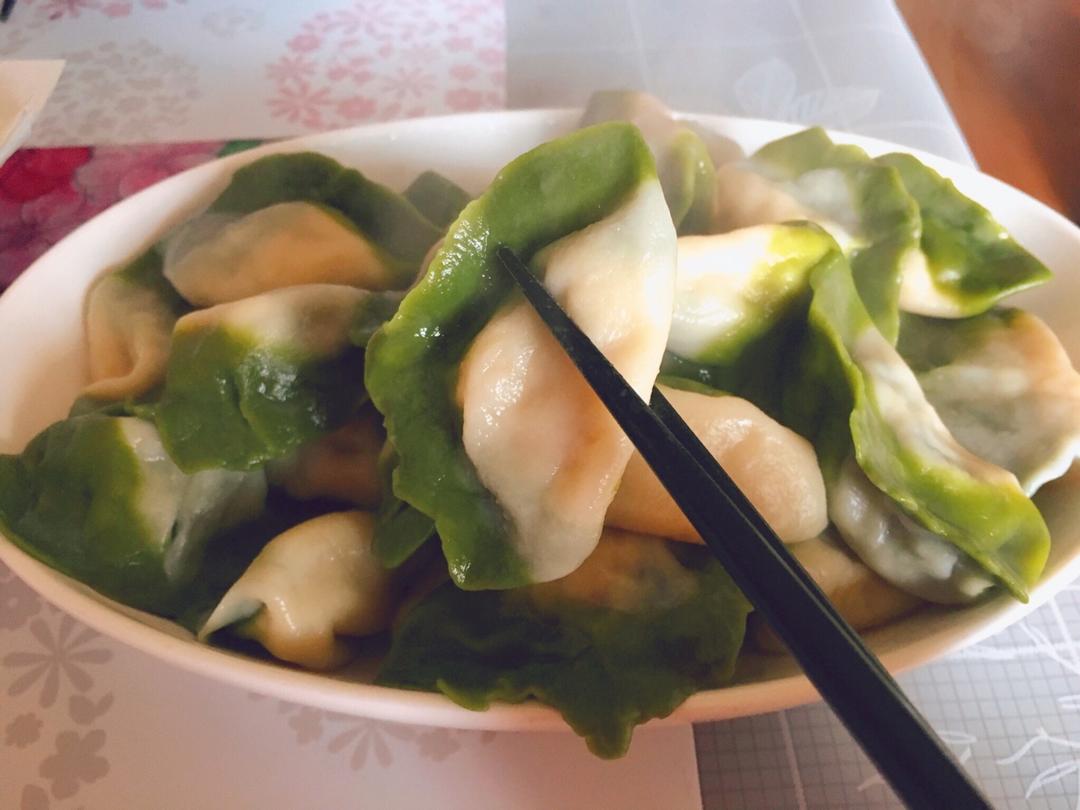 翡翠饺子（猪肉莲菜馅）