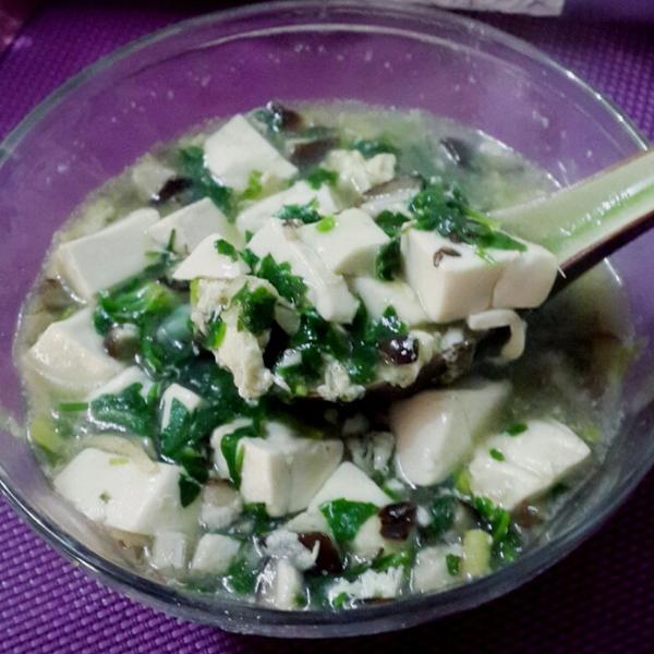 豆腐肉丝荠菜汤