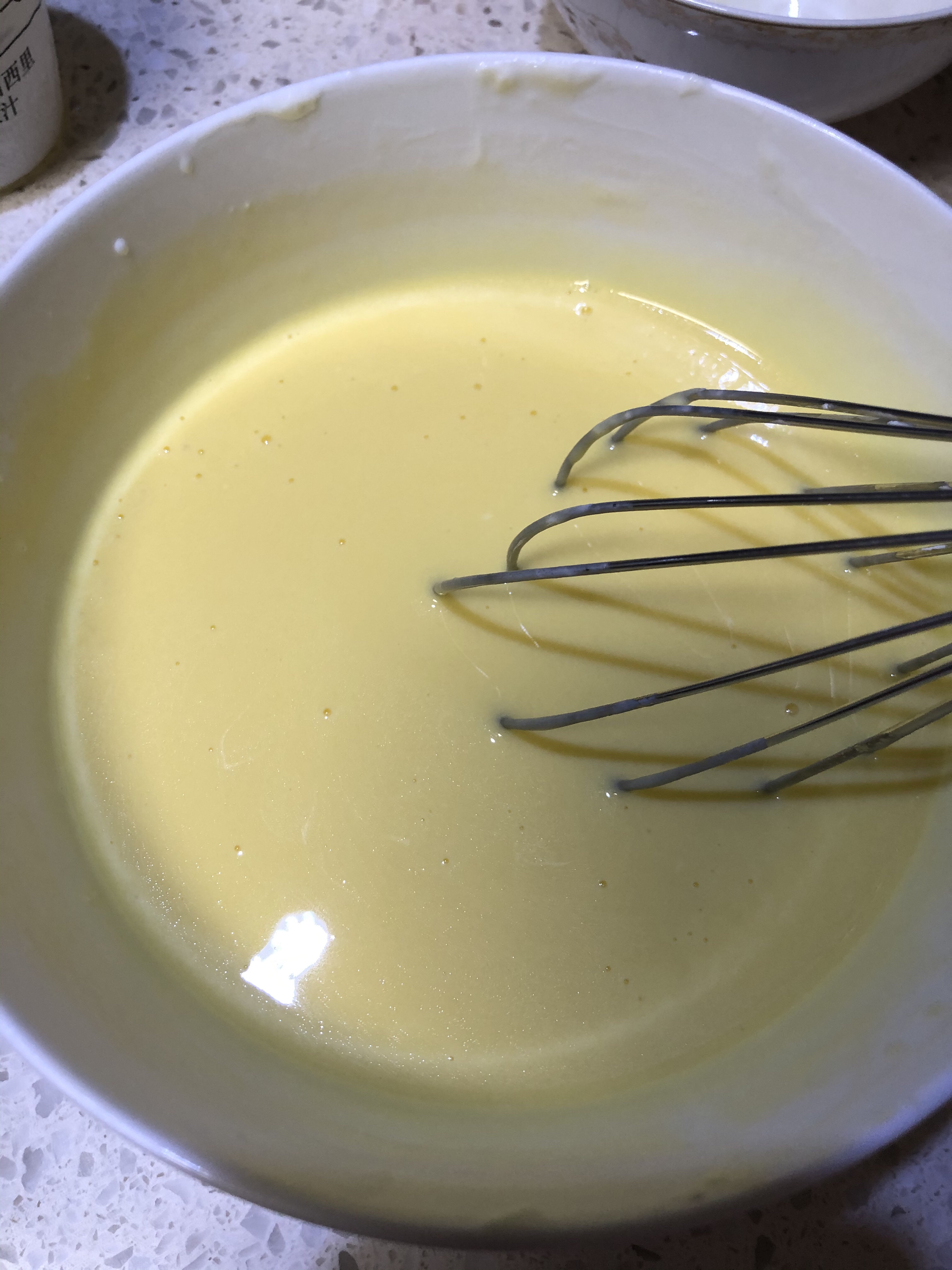 奶油奶酪纸杯蛋糕—消耗用剩的奶油奶酪的做法 步骤8