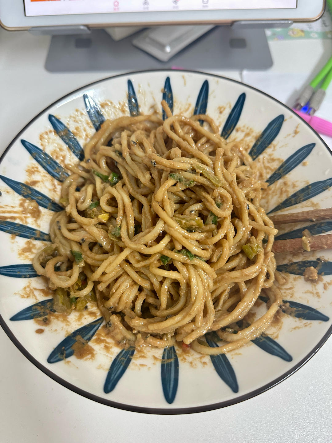 超简单超快手的热干面（小白也可以学会哦）