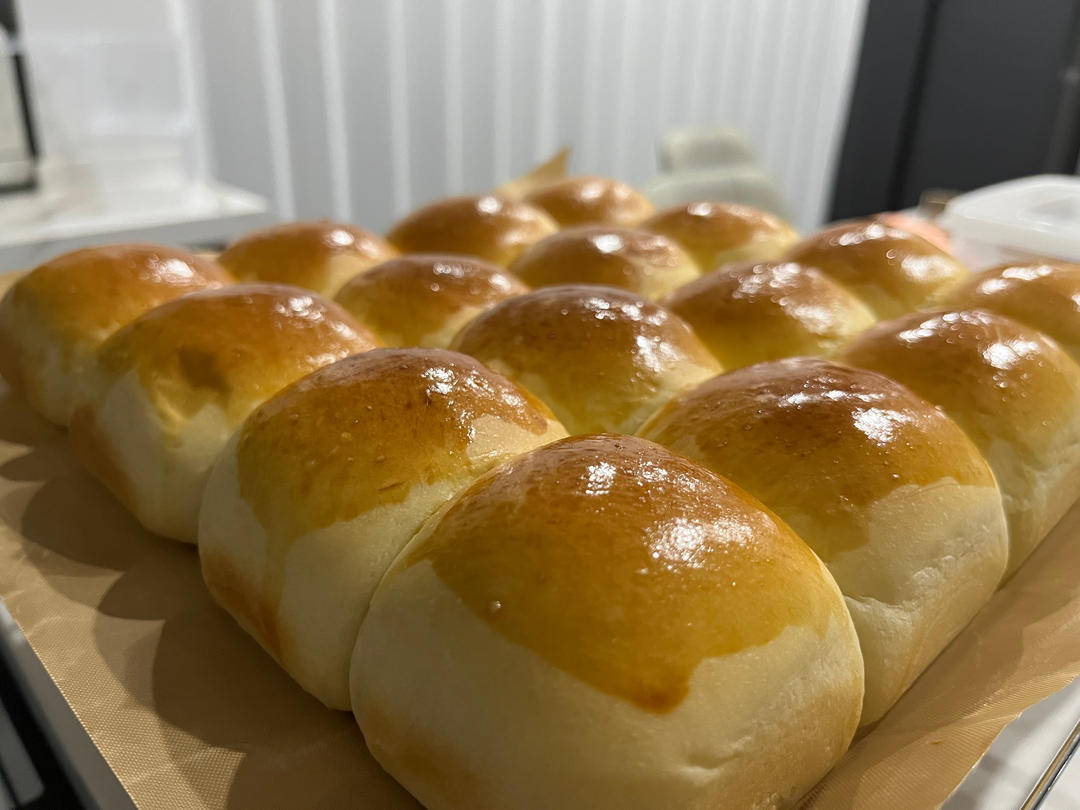 一次发酵绵柔奶油小餐包（消耗淡奶油）