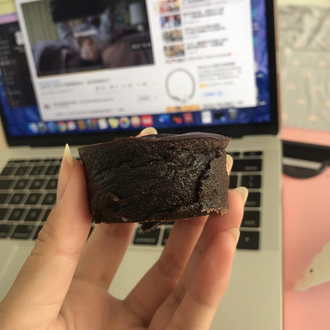 一吃就上瘾的巧克力粑粑糕