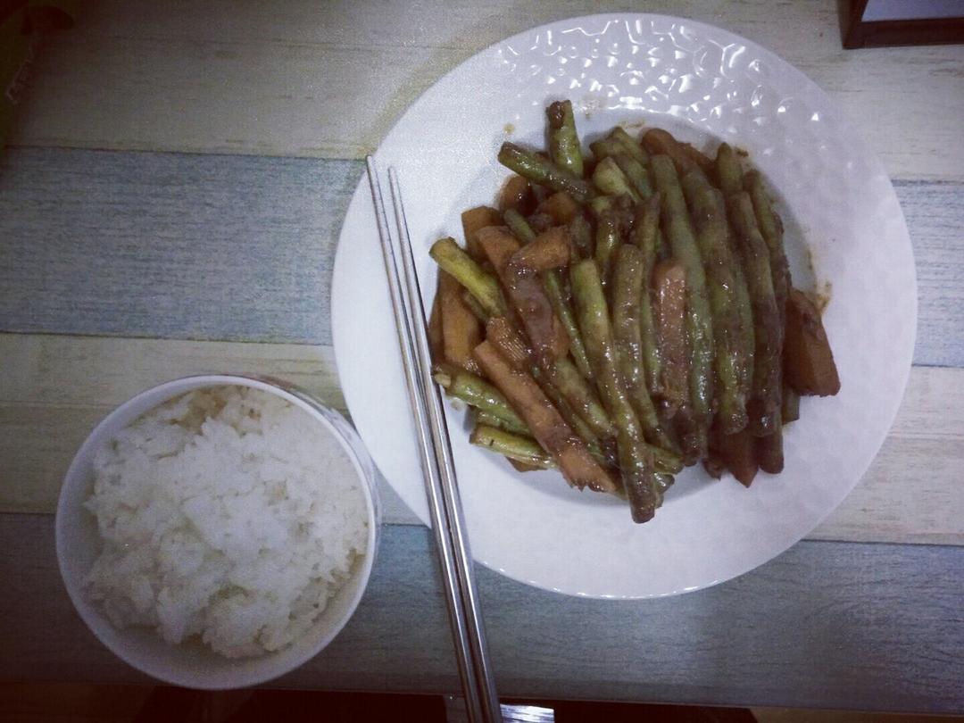 土豆炖豆角
