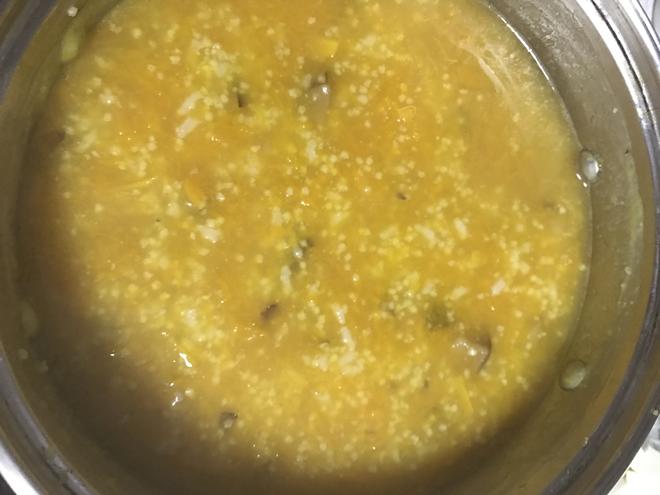 南瓜小米稀饭超级甜（三人量）的做法