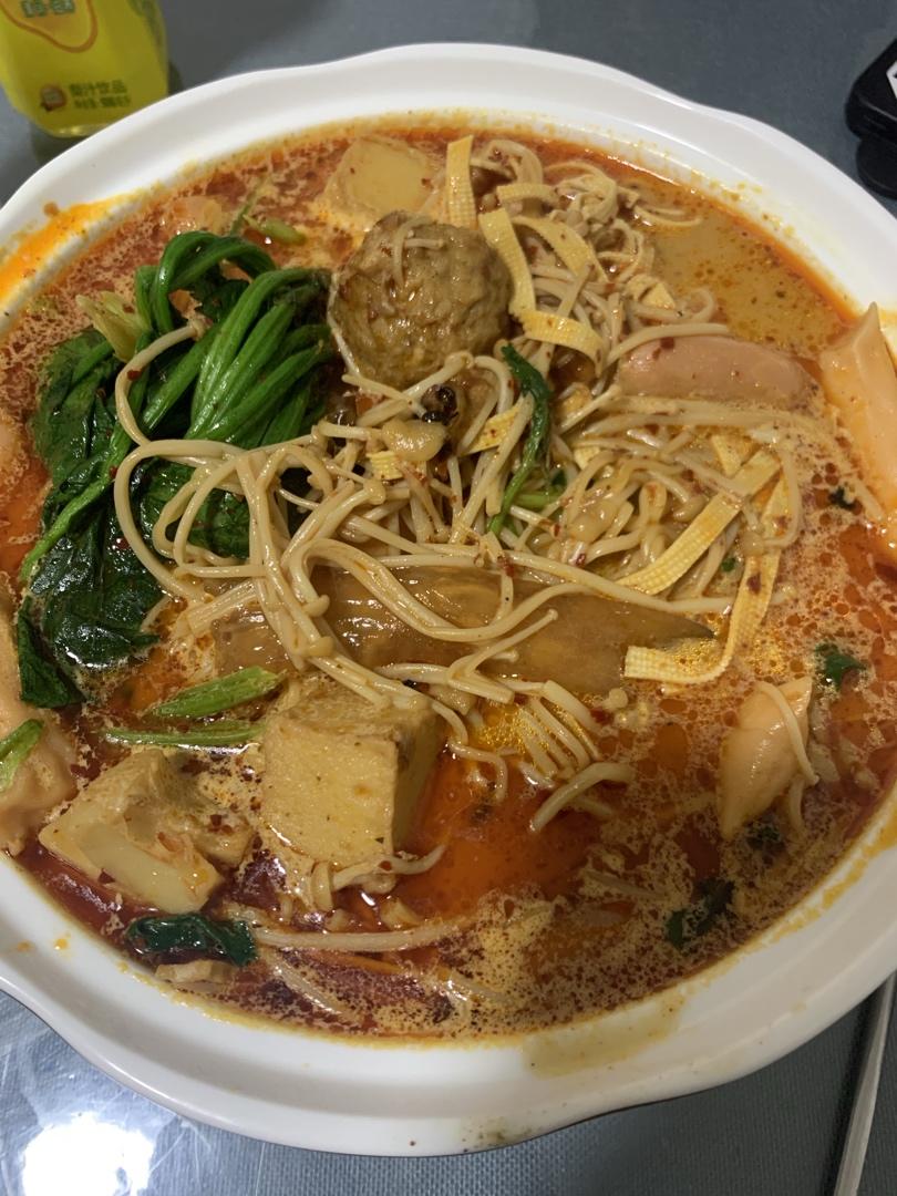 蒙蒙0315做的自制麻辣烫