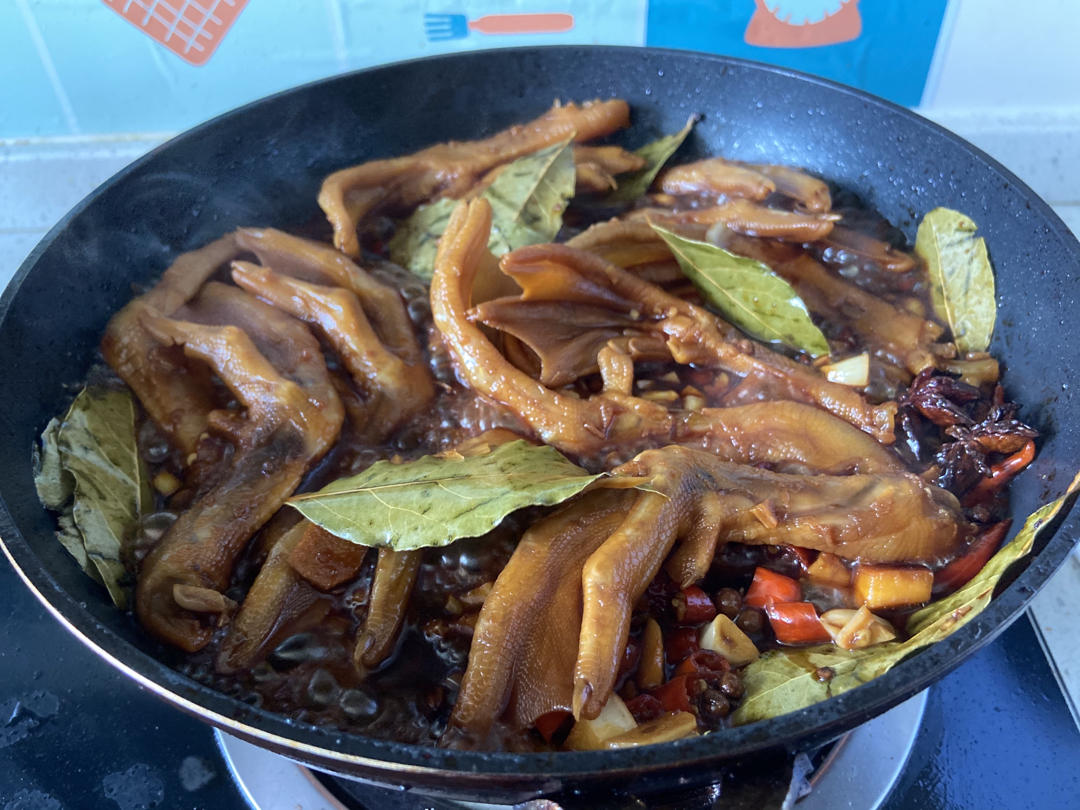 卤鸭掌不好吃你打我