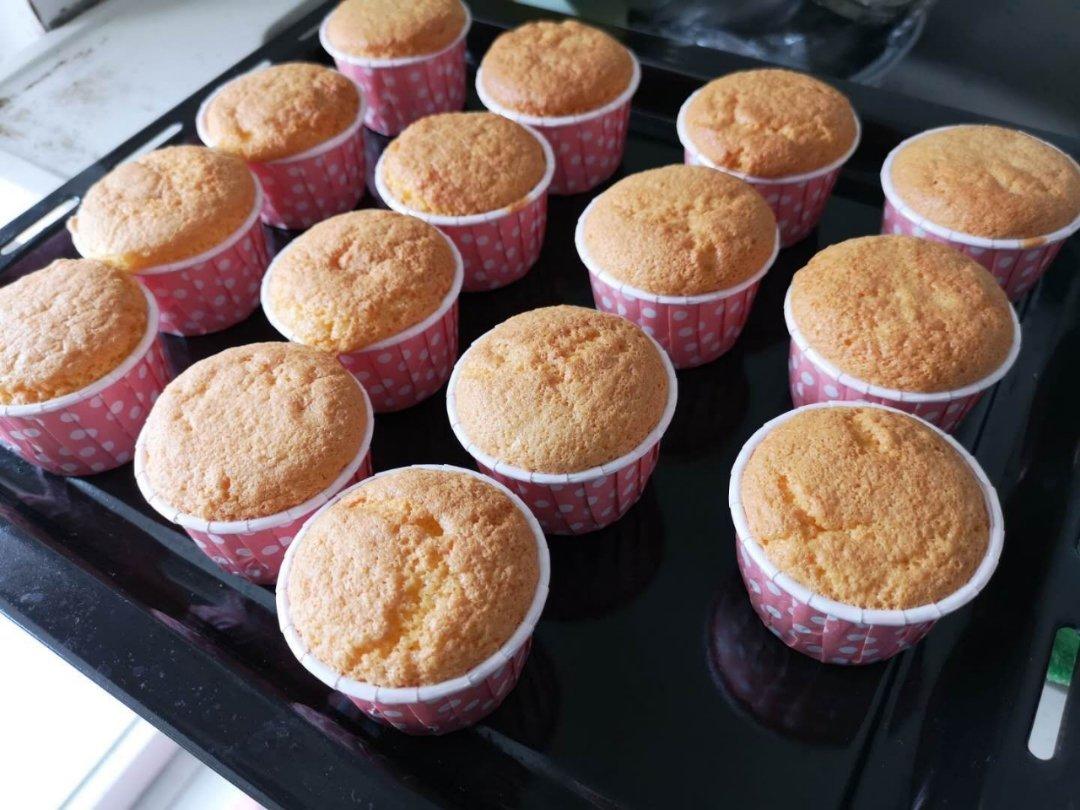 无油脆皮小蛋糕