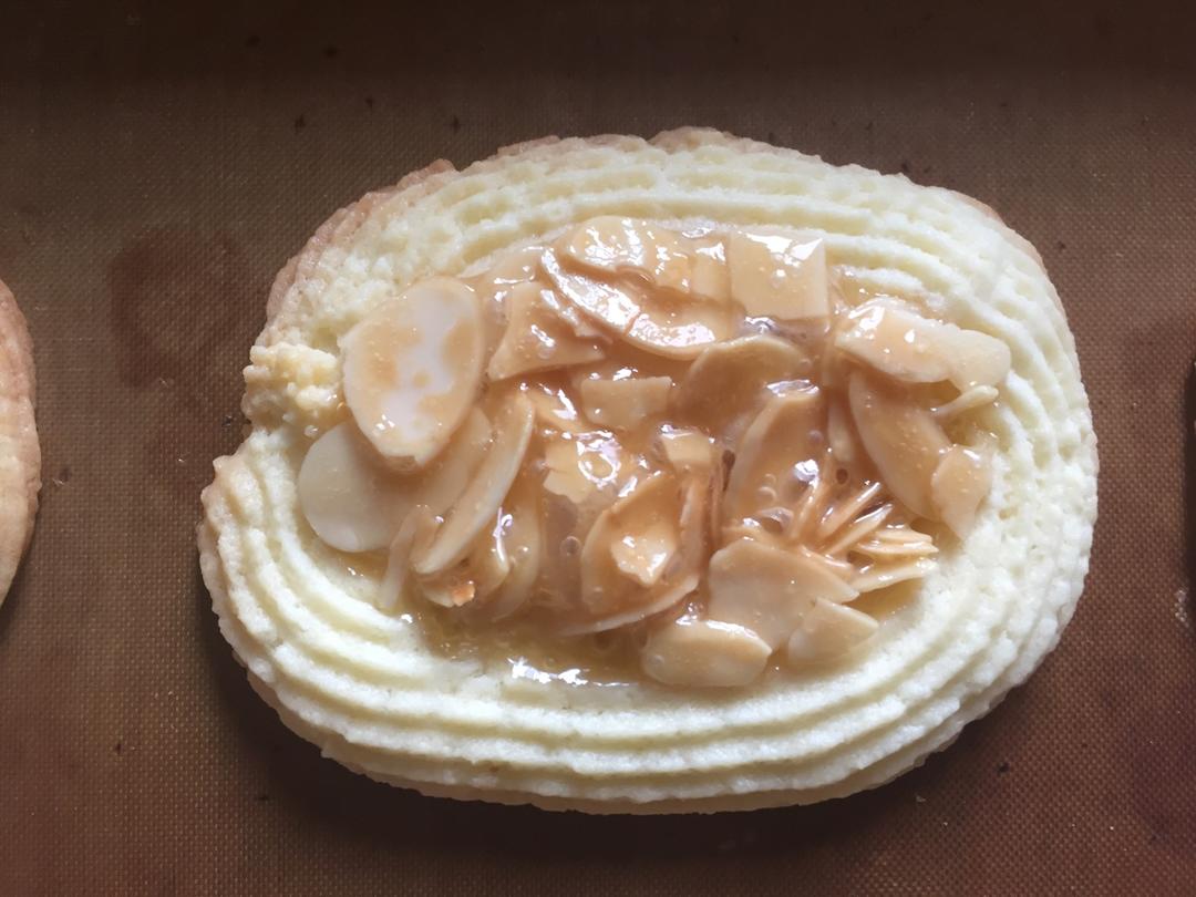 香香脆脆的——罗马盾牌饼干（视频菜谱）