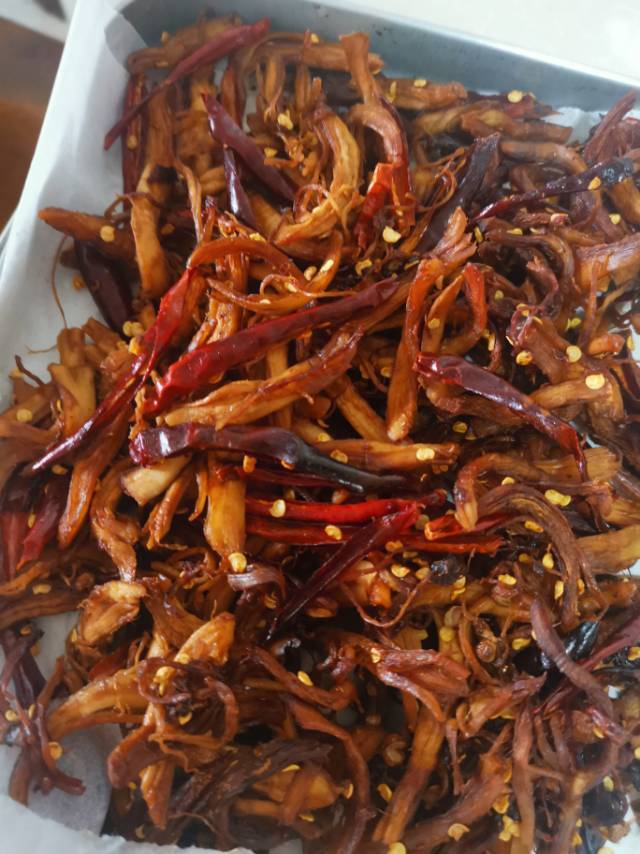 巨好吃‼️追剧时解馋的🔥香辣干煸鸡丝