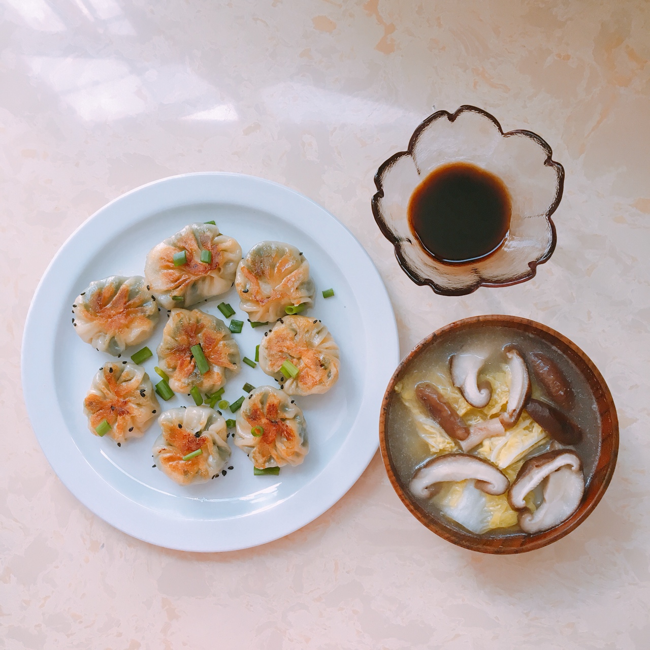 韭菜豆腐鸡蛋饺子