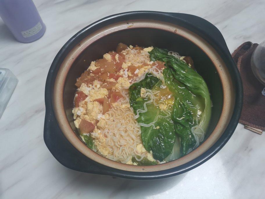 宇宙无敌好吃的西红柿鸡蛋面 三口之家的快手一餐