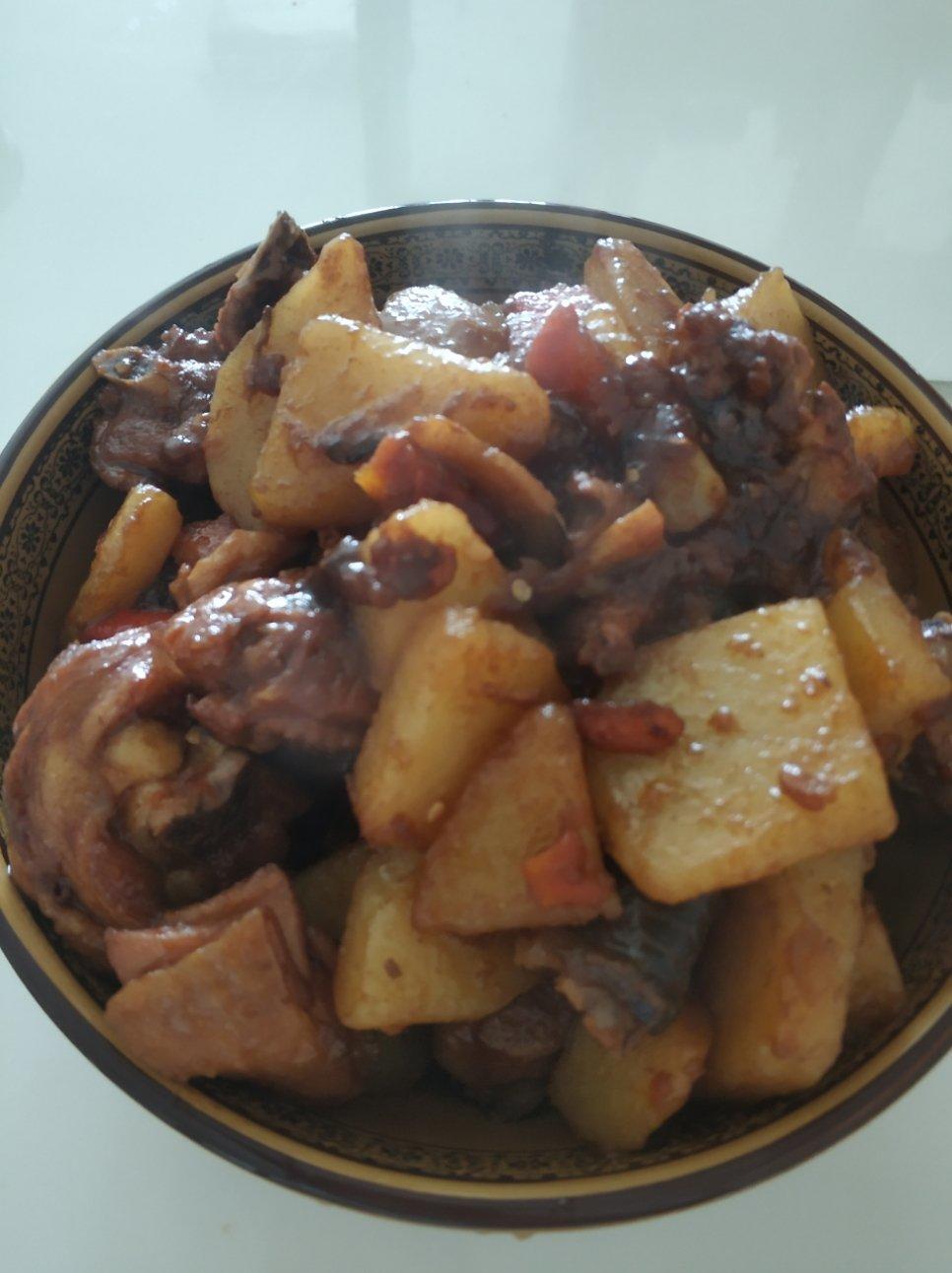 超下饭的土豆红烧鸡