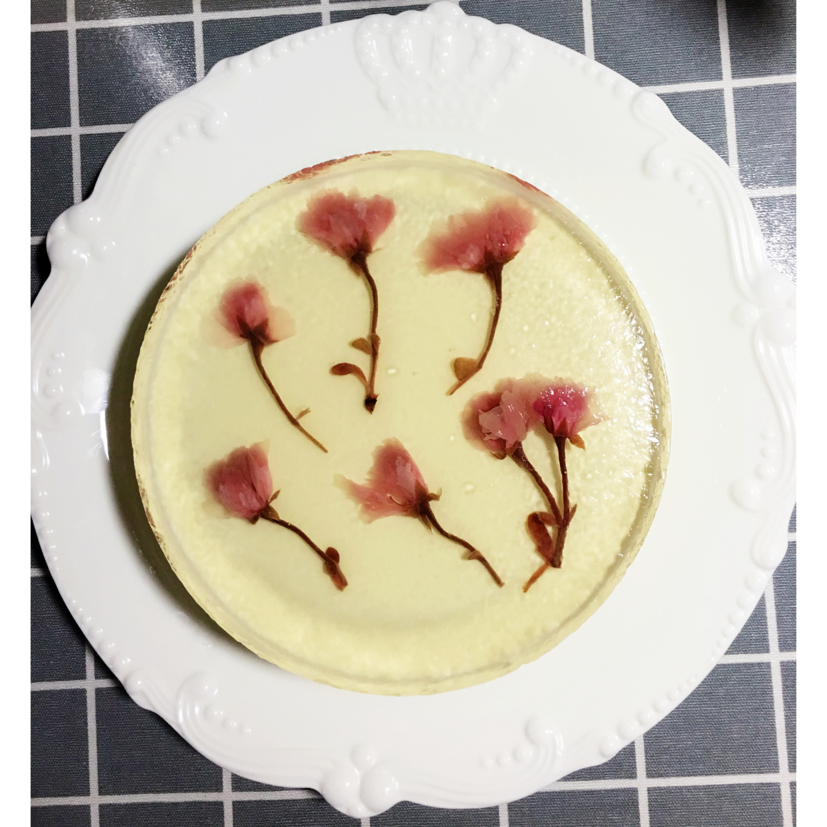 颜值爆表的樱花慕斯。（6寸圆模）