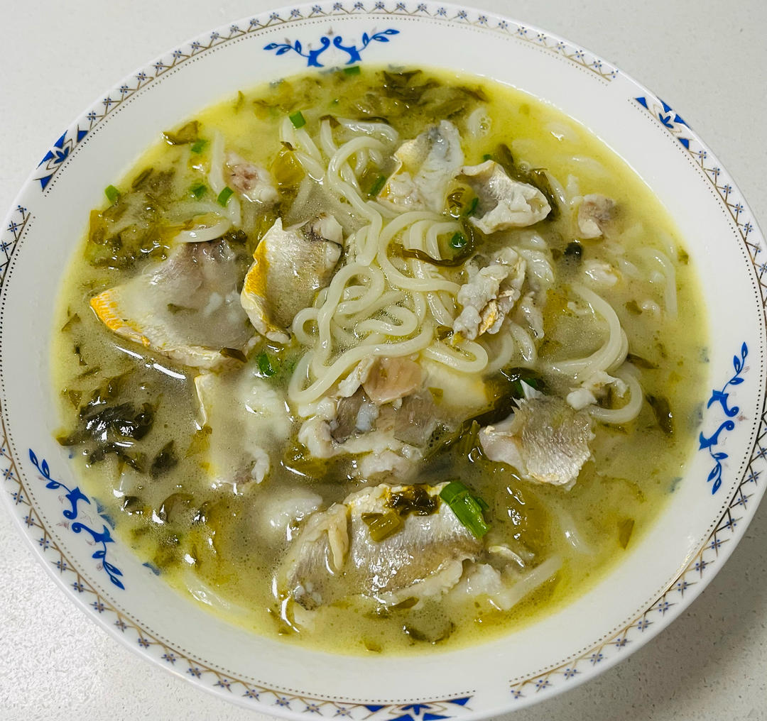 【雪菜黄鱼面】6条鱼做碗极品面，鲜到销魂！