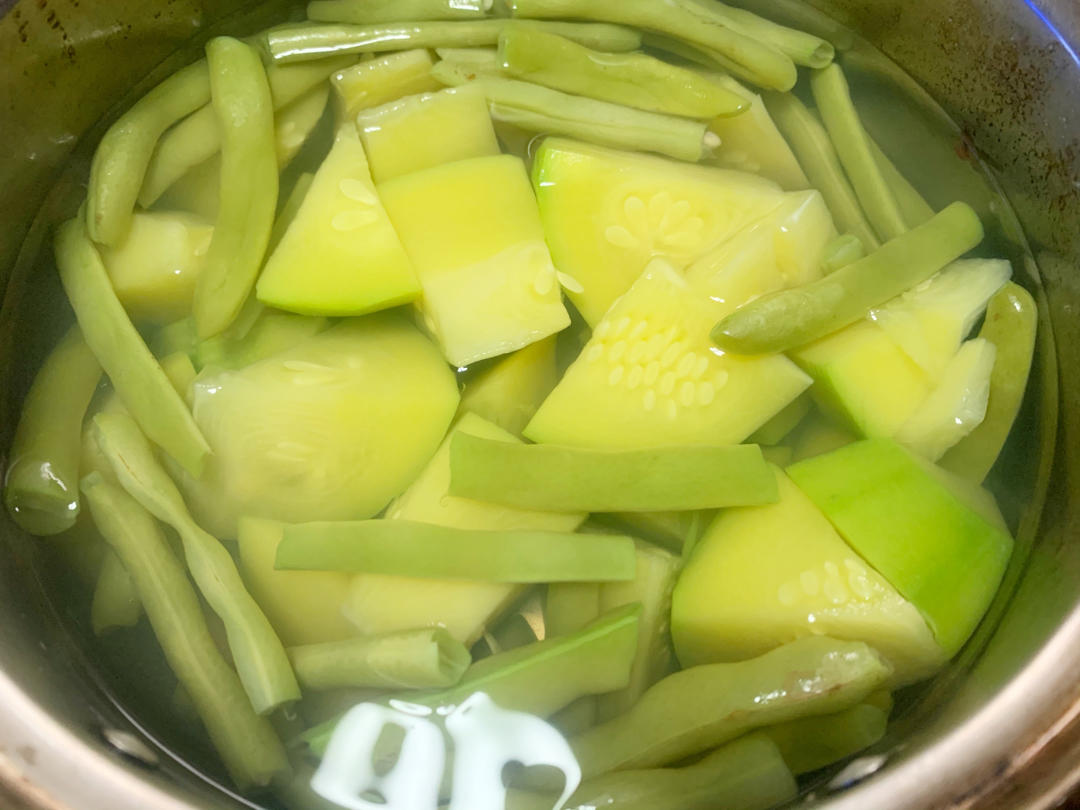 廖娘娘1做的四川耙耙菜水煮菜