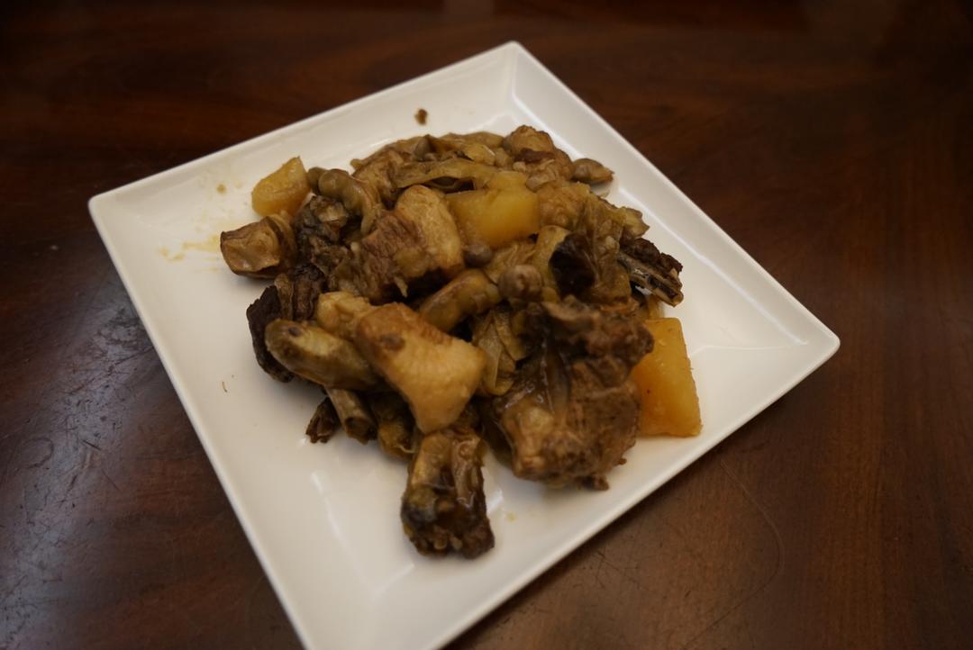 土豆炖豆角的做法