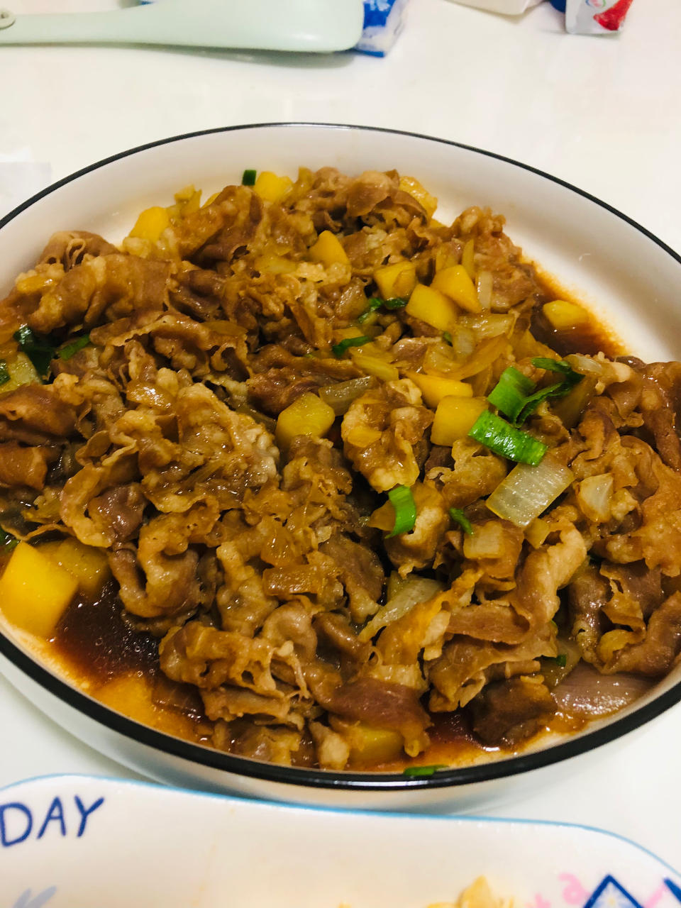 好吃到舔碗底的土豆肥牛拌饭