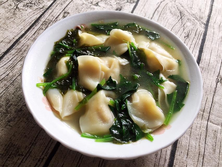 上海荠菜大馄饨