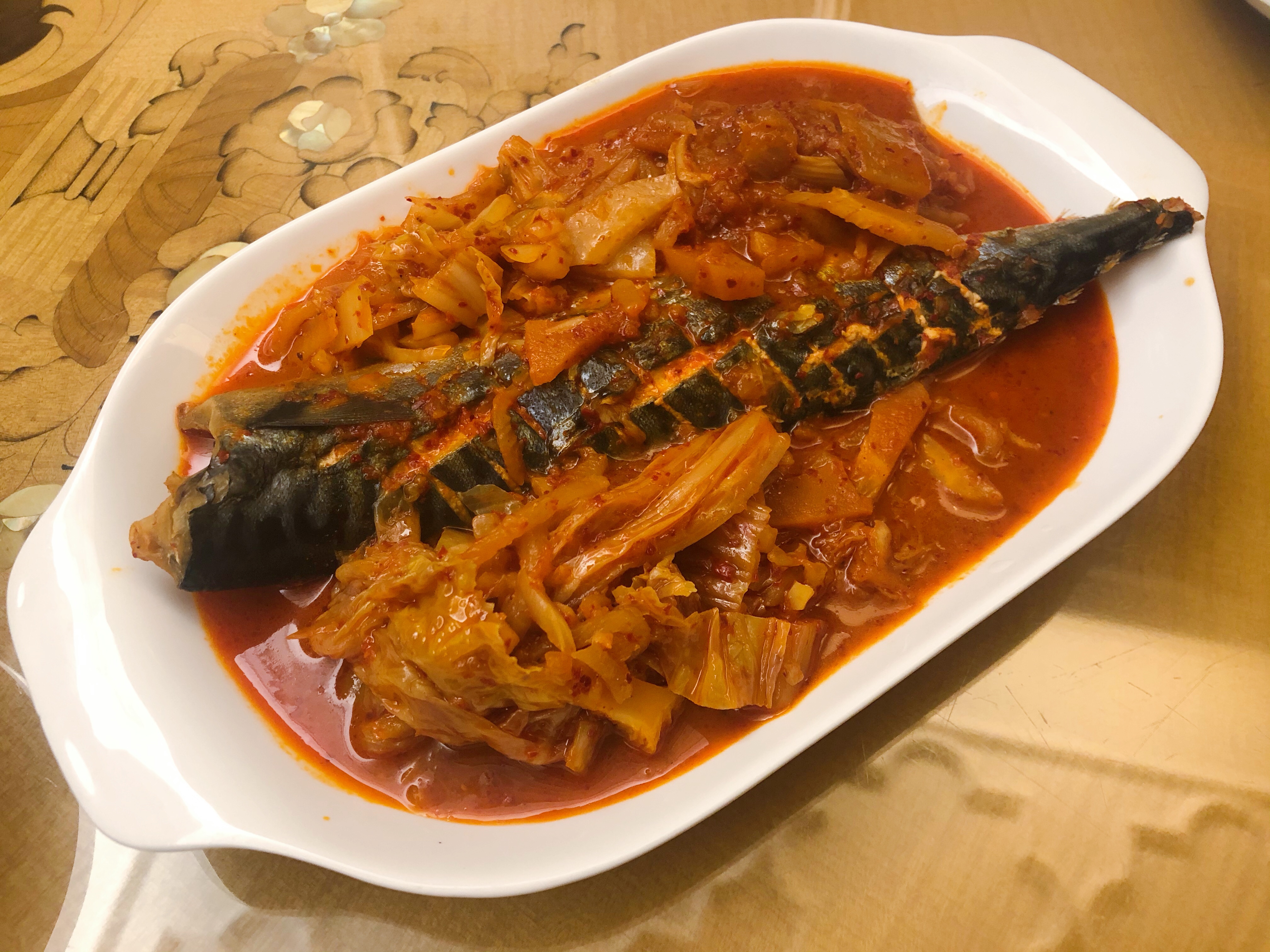 最简单的韩式青花鱼炖泡菜的做法