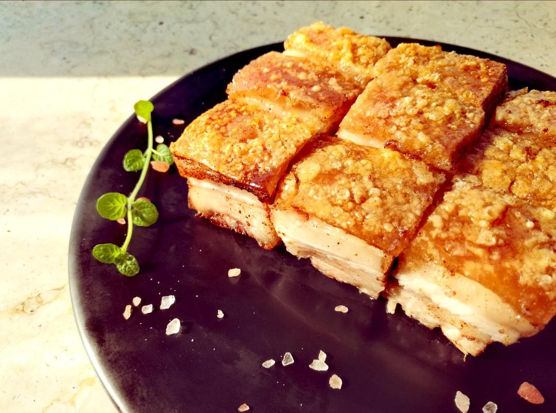 广式脆皮烧肉