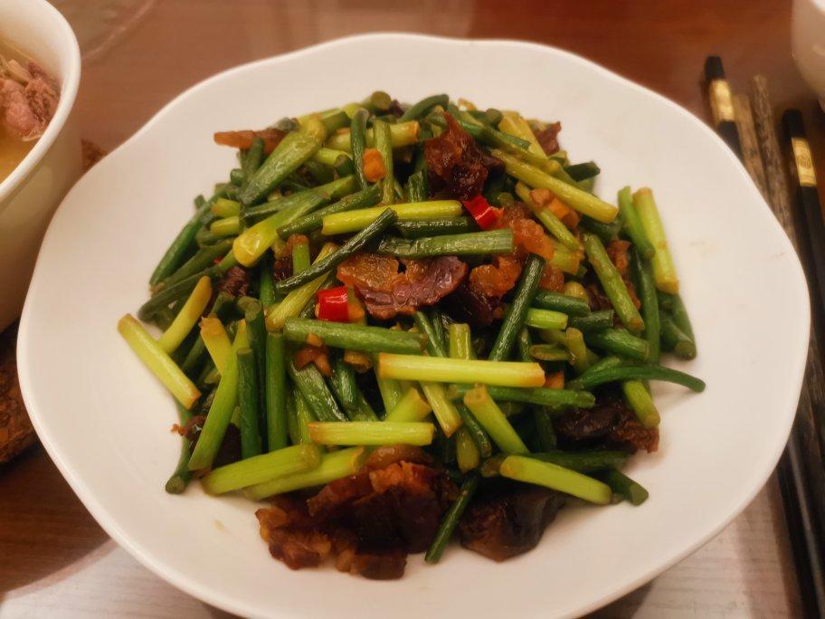 蒜苔炒腊肉