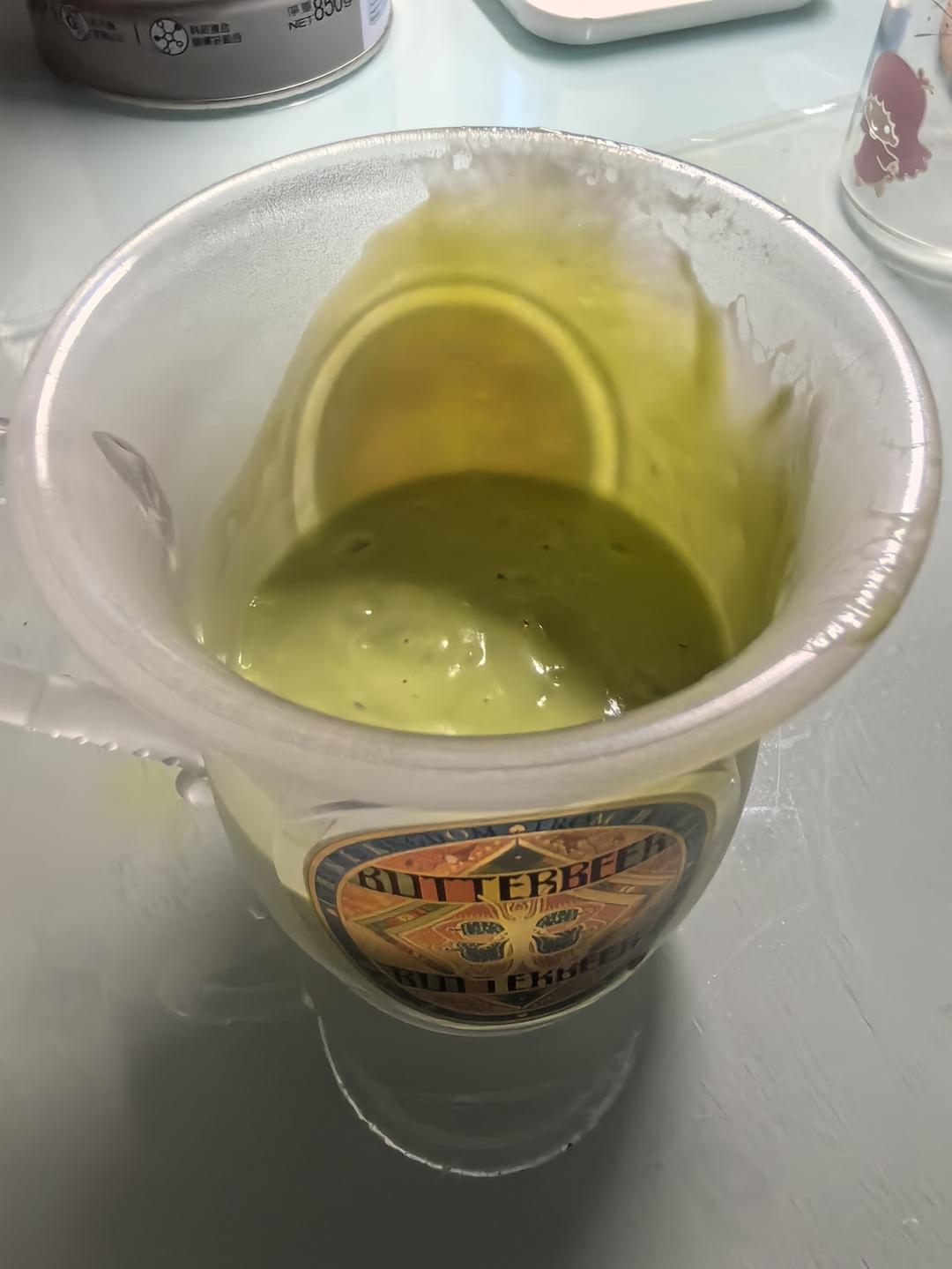 巴旦木牛油果奶昔🥑复刻茉酸奶真的太好喝啦