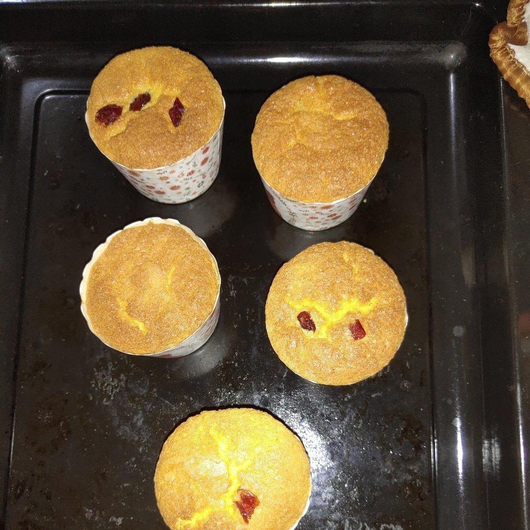 全蛋海绵纸杯蛋糕