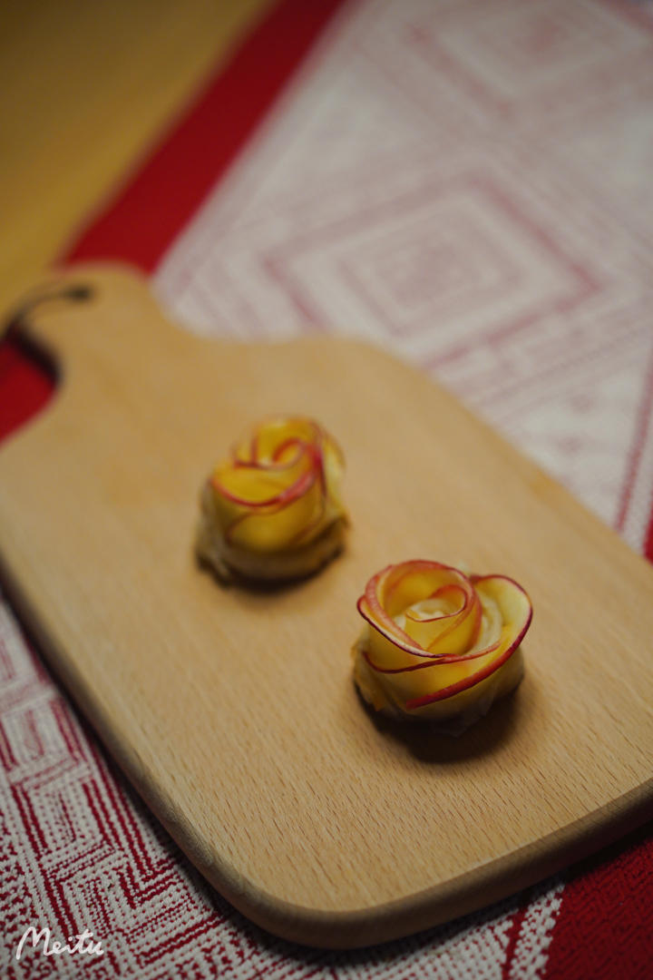 手抓饼新吃法🔥颜值爆表🌹酥皮玫瑰花苹果派