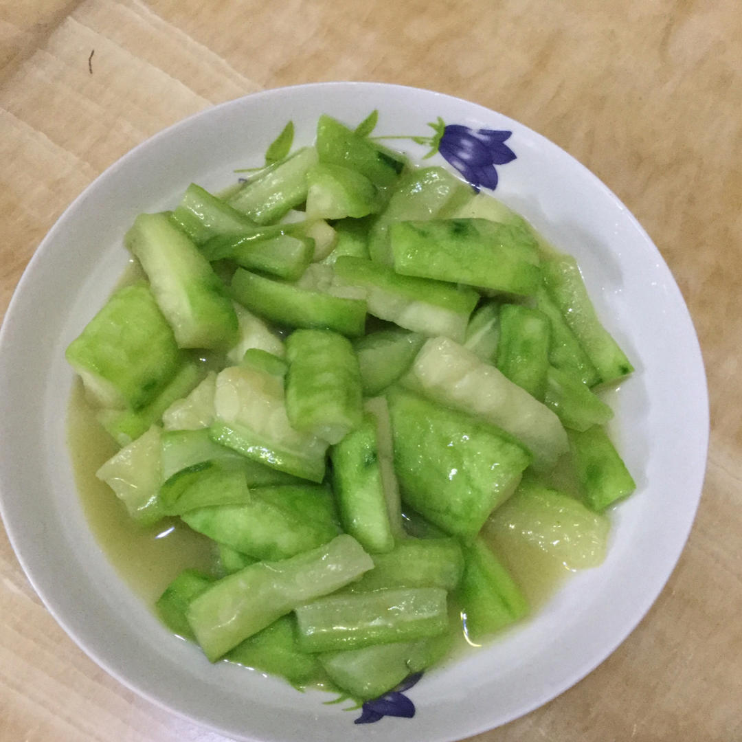 如何超出嫩绿的丝瓜