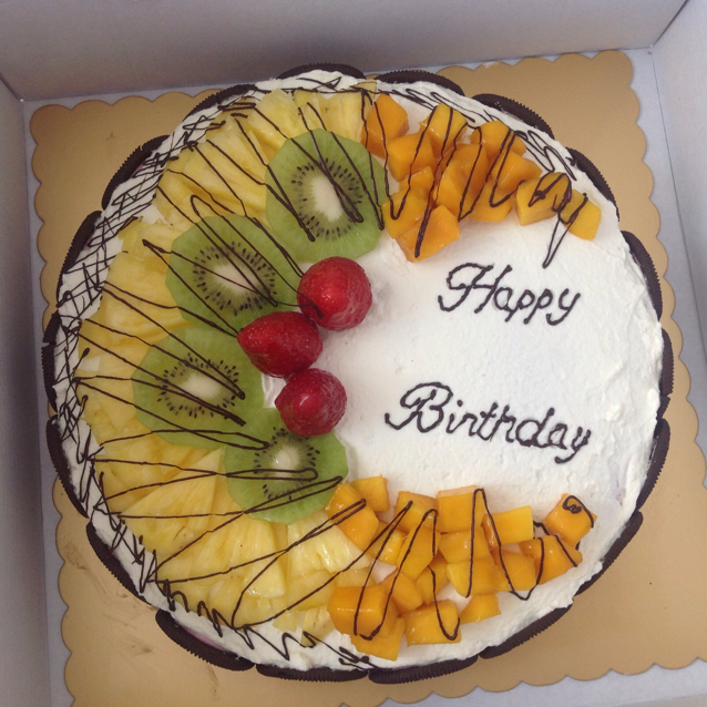 生日蛋糕教程【威化饼干围边】