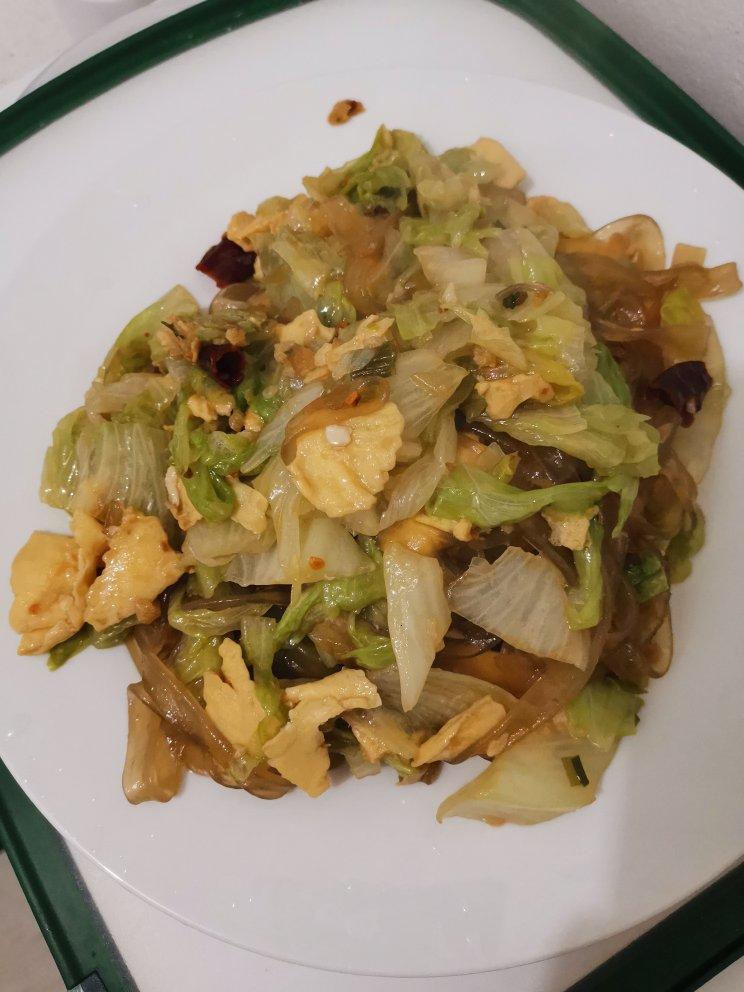 包菜粉丝炒鸡蛋