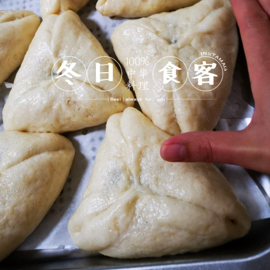一口咬下去幸福感爆棚的糖三角 全是儿时的记忆 芝麻红糖越嚼越香 附细节视频详解
