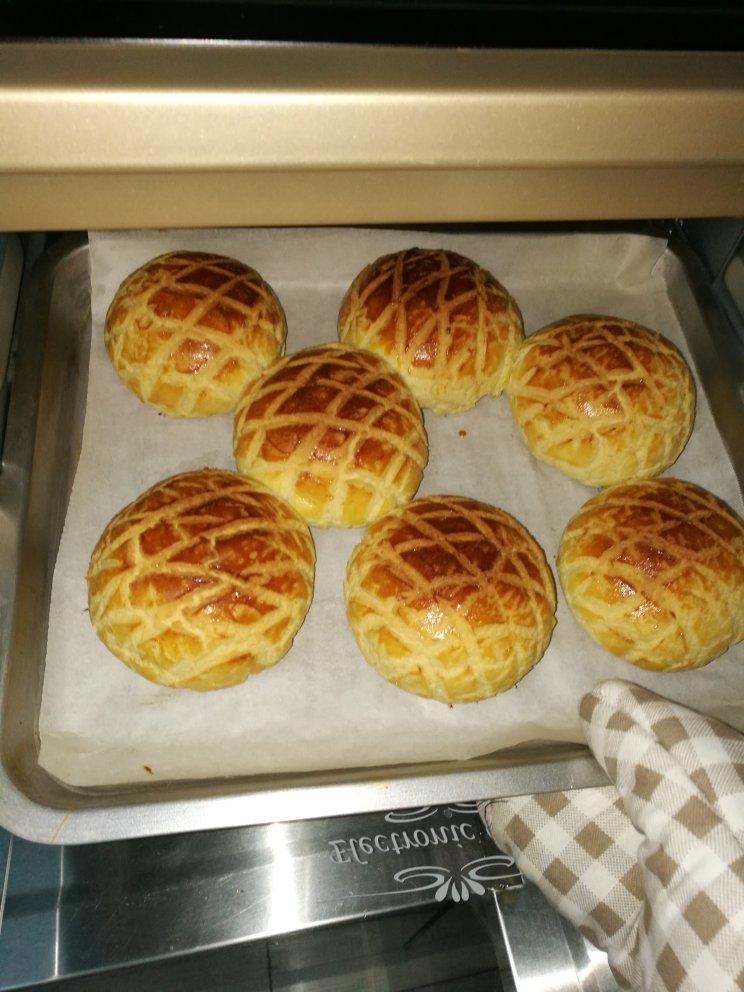 菠萝包