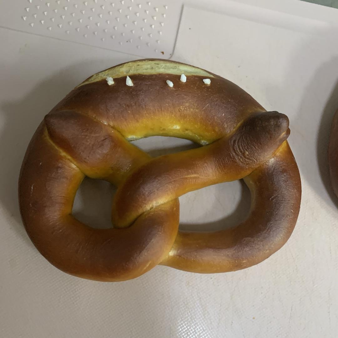 🥨黑麦碱水包Brezel🥨（小苏打版）