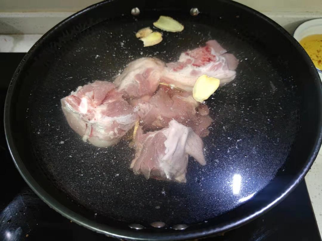 五花肉豆角蒸面条&筒骨萝卜汤【1月北鼎蒸炖锅食谱】