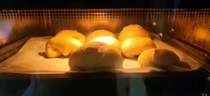牛奶面包卷