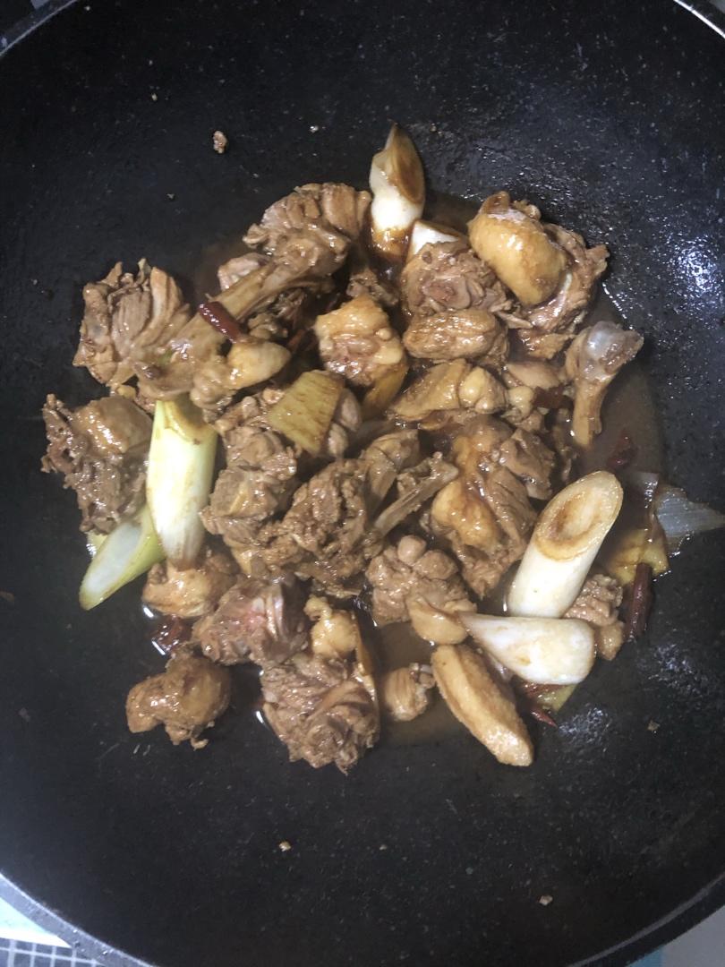 土豆焖鸭